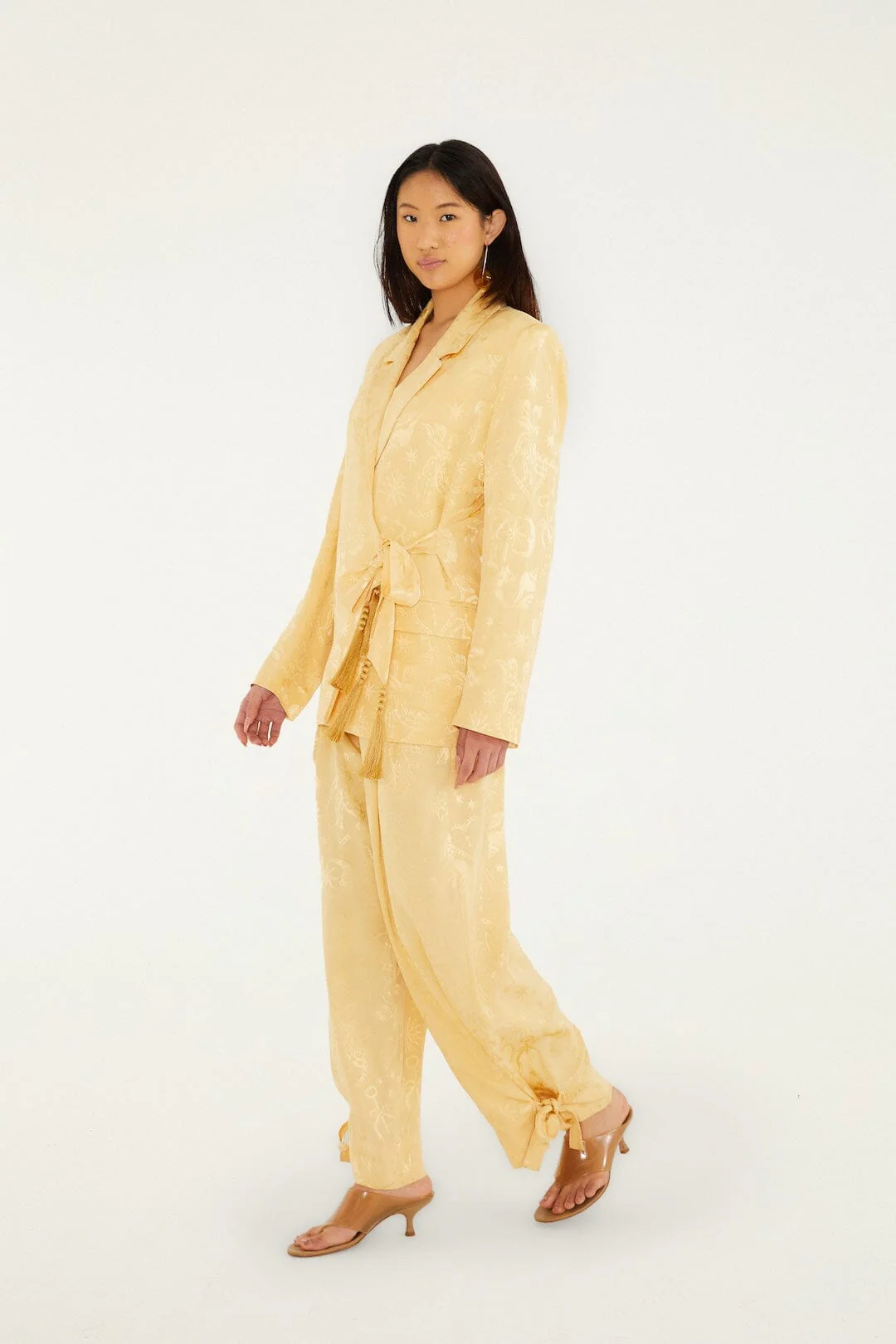 Beige Notched Lapel Front Ties Blazer - Image 4