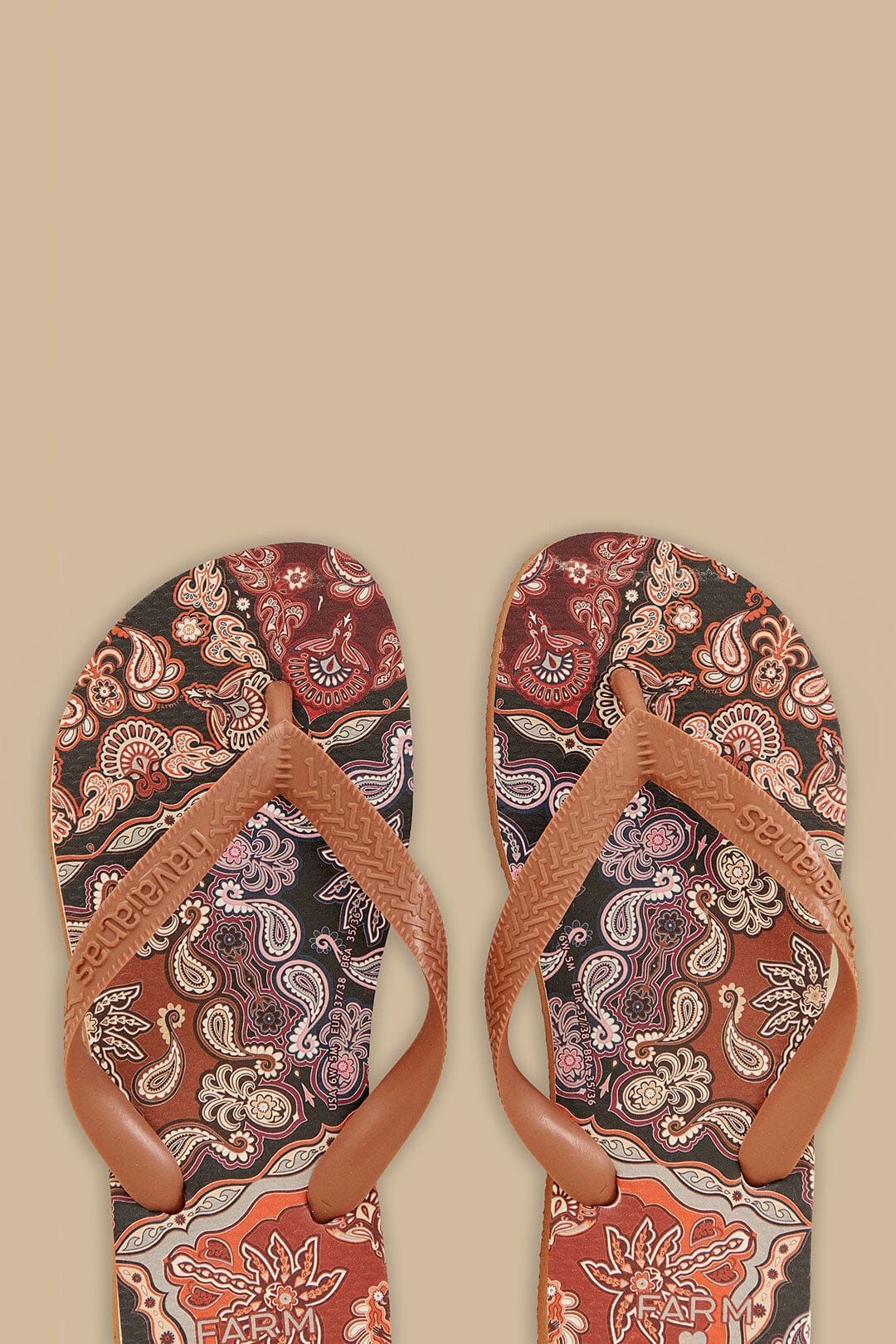 Brown Scarf Havaianas - Image 3