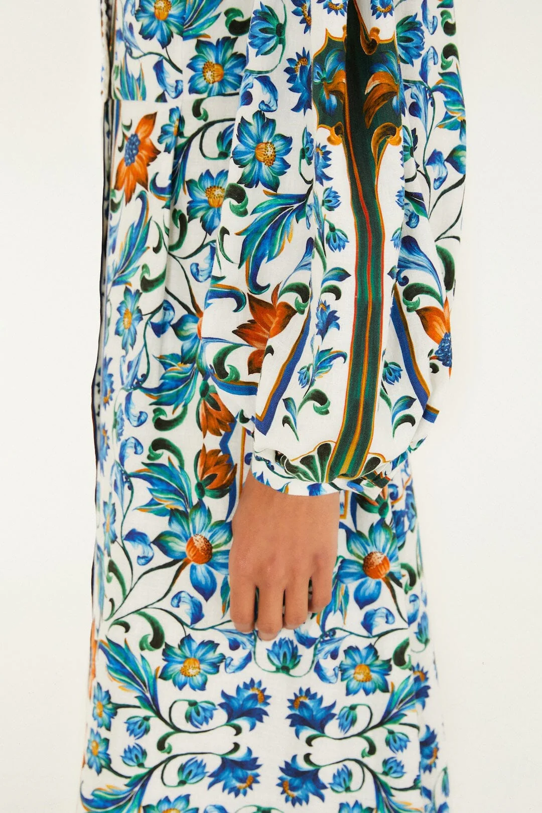 Off-White Flora Tile Lenzing™ Ecovero™ Euroflax™ Maxi Dress - Image 4