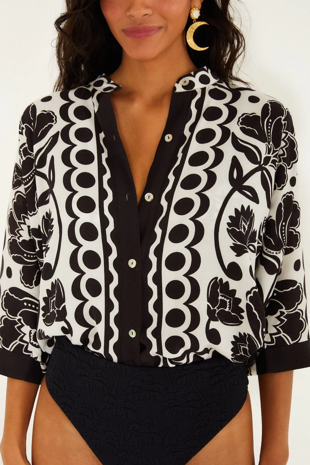 Off-White Floral Arabesque Buttoned Shirt - Image 3