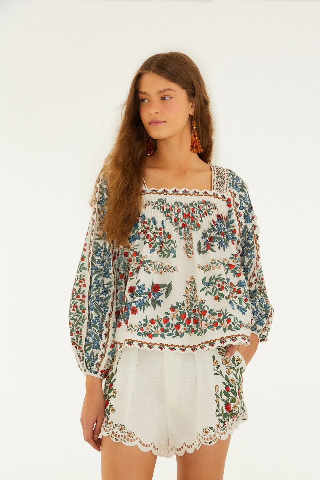 Off-White Fruit Beauty Scarf Organic Cotton Long Sleeve Blouse