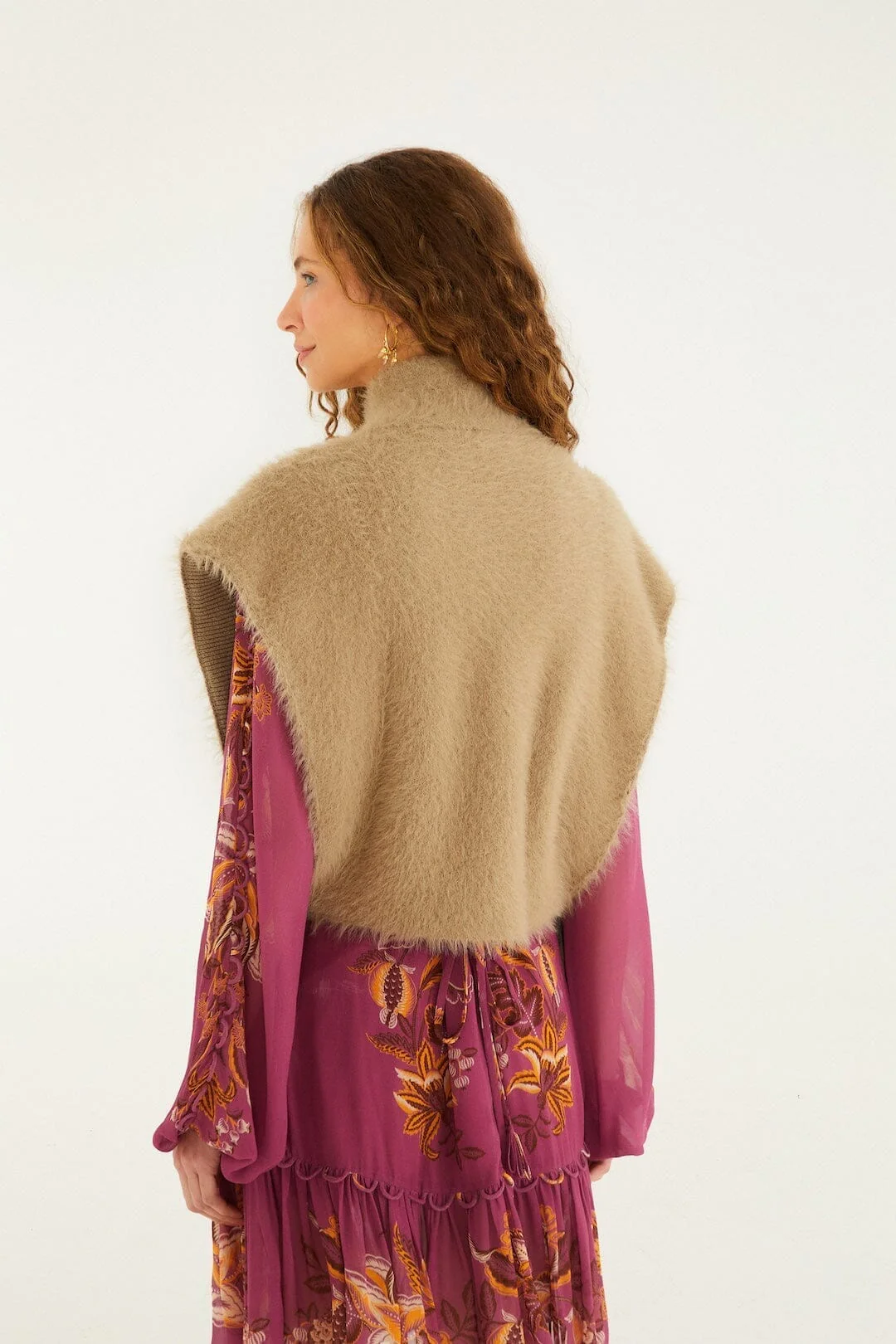 Caramel Front Zipper Sleeveless Fuzzy Vest - Image 3