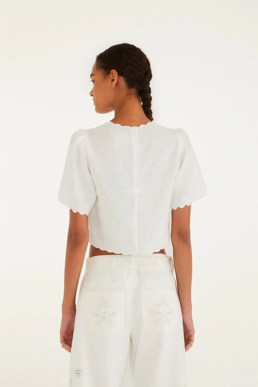 Off-White Roses Scallop Artisanal Top - Image 3