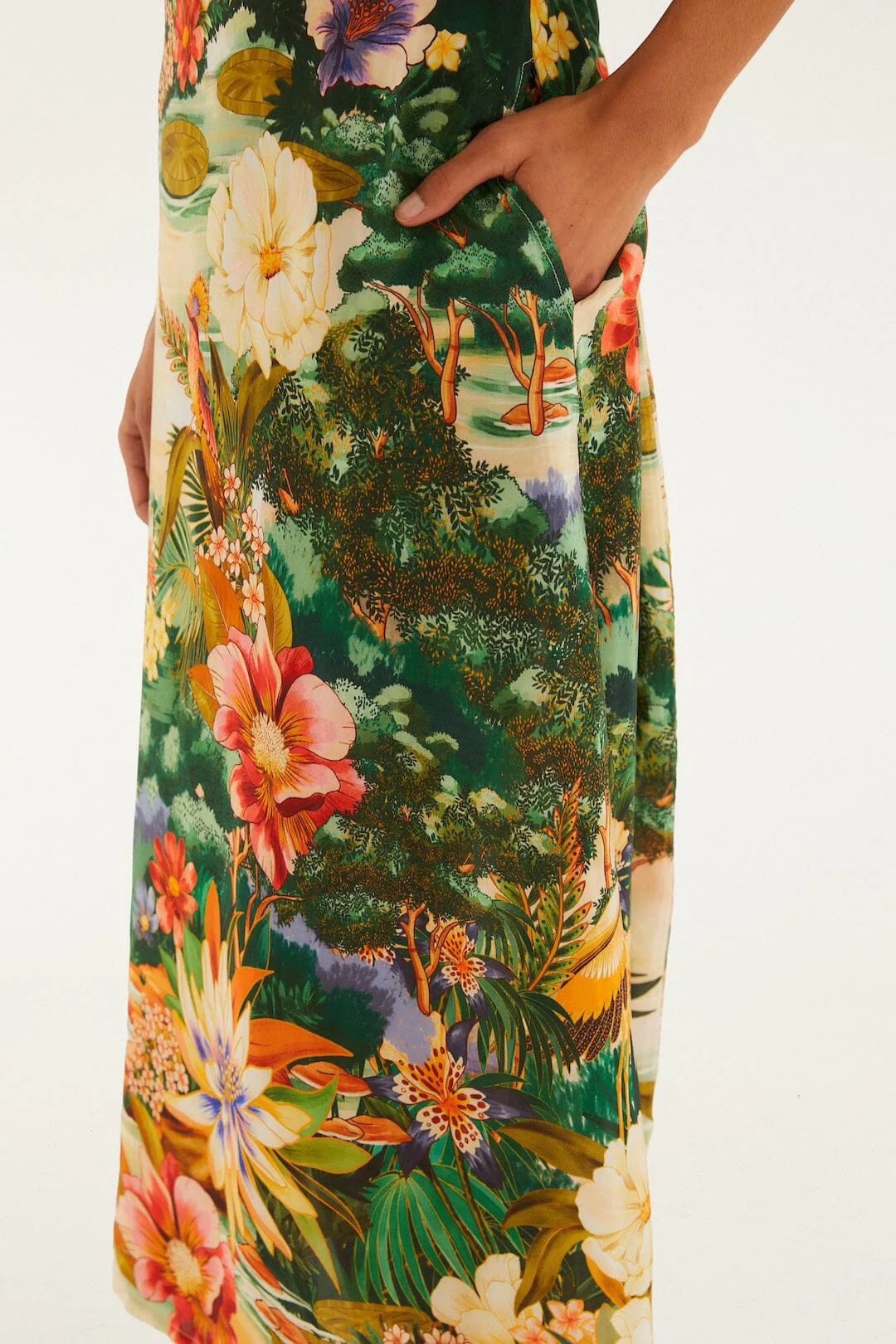 Multicolor Oriental Garden Short Sleeve Maxi Dress - Image 2