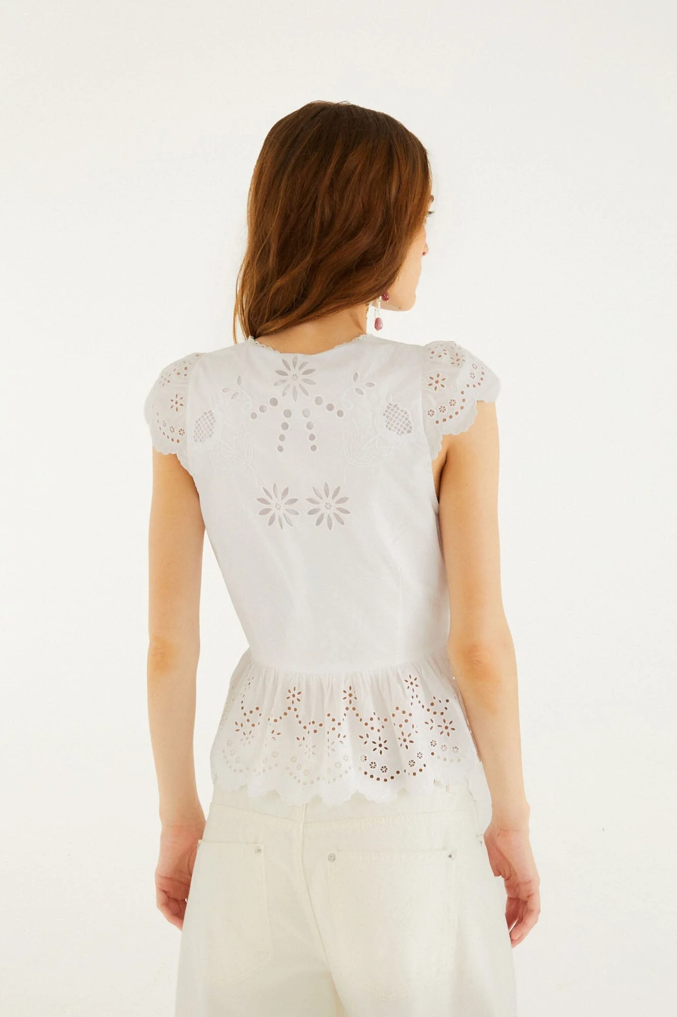 Off-White Embroidered Lace Blouse - Image 3