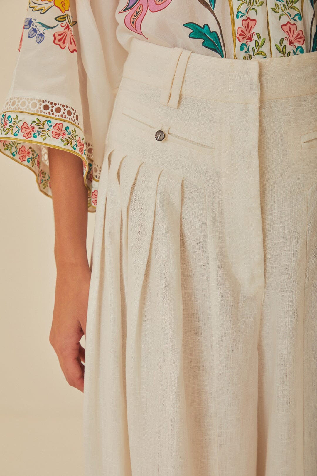 White Euroflax™ Premium Linen Pleated Pants - Image 5